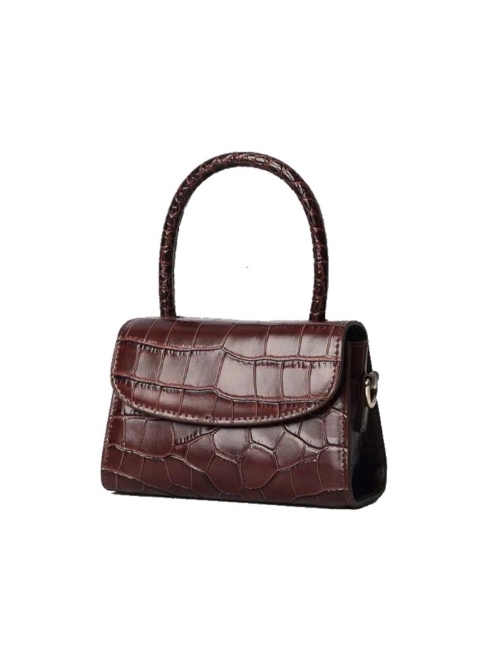 Chocolate leather handbag at INVITADISIMA