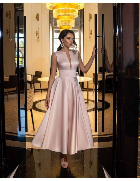 Midi party dress with flowing skirt pink Midi party dress with flowing skirt pink