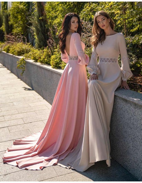Long party dress with open back and long sleeves Long party dress with open back and long sleeves