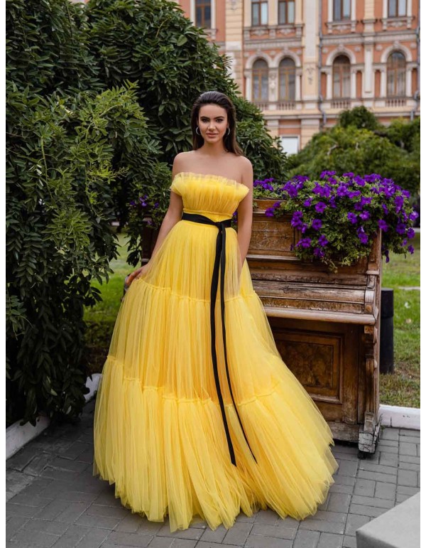 Robe longue de fête avec tulle et laçage 2