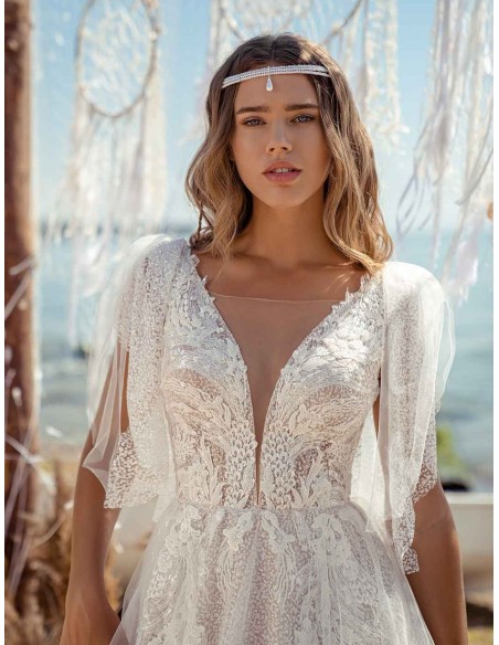 Princess cut wedding dress, lace tulle with rhinestones and open back by ANNIE VICTOR at INVITADISIMA Princess cut wedding dress, lace tulle with rhinestones and open back by ANNIE VICTOR at INVITADISIMA
