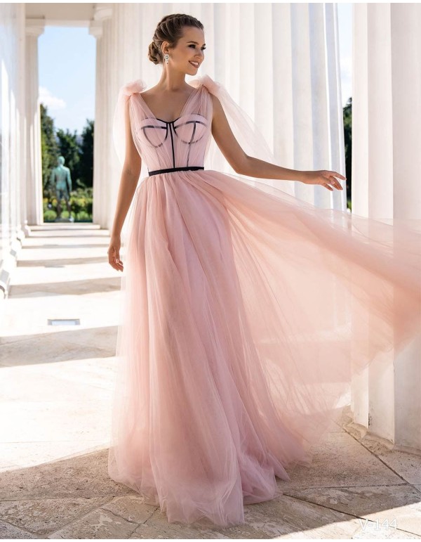 Vestido de fiesta largo con cuerpo tipo corsé realizado en tul EMABRIDE - 1