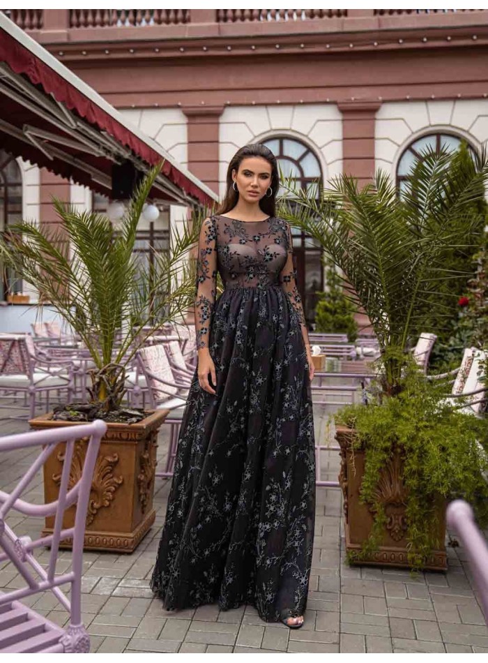 Vestido largo de noche con manga larga de encaje y falda de tul negra