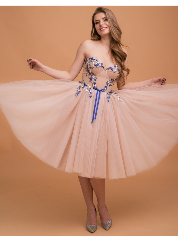 Cocktail dress with strapless neckline and voluminous tulle skirt from Lanesta