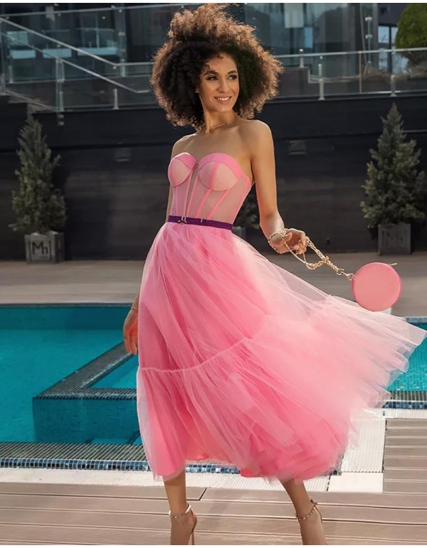 Vestido de fiesta midi rosa chicle realizado en tul con escote corazón Oksana Mukha - 3 2