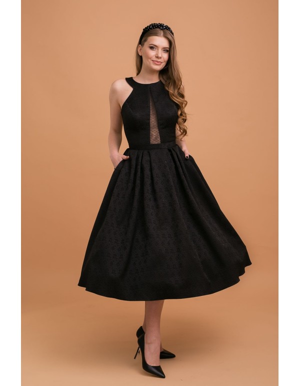 Cocktail dress with halter neckline and maxi skirt at INVITADISIMA