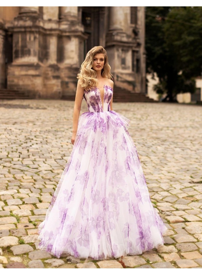 Needle and Thread Spring 2018 gown embroidery work beautiful romantic dress  lilac purple PINTEREST: @eva_darling