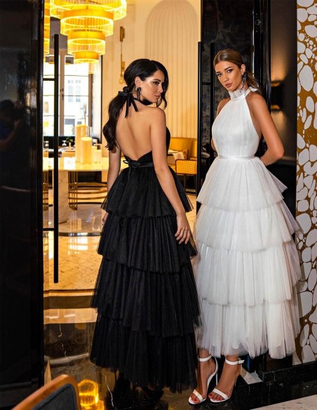 Vestido midi de fiesta de cuello halter y falda con capas de tul blanco Vestido midi de fiesta de cuello halter y falda con capas de tul blanco