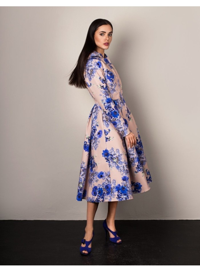 Printed waterproof trench coat with flared skirt | INVITADISIMA