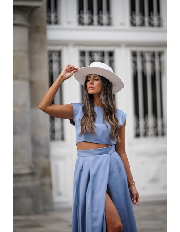 Short sleeve blue party crop-top with short sleeves