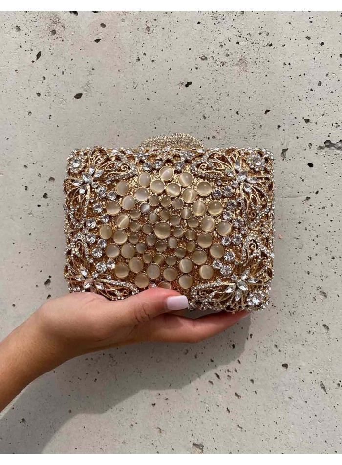 Bolso joya realizado con cristal de Swarovski y mariposas para invitada