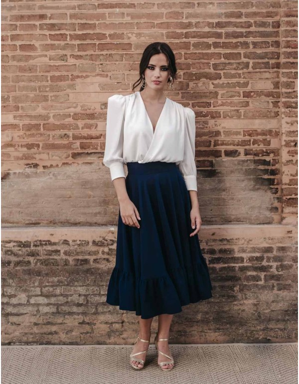 Navy blue midi party skirt for guests | INVITADISIMA