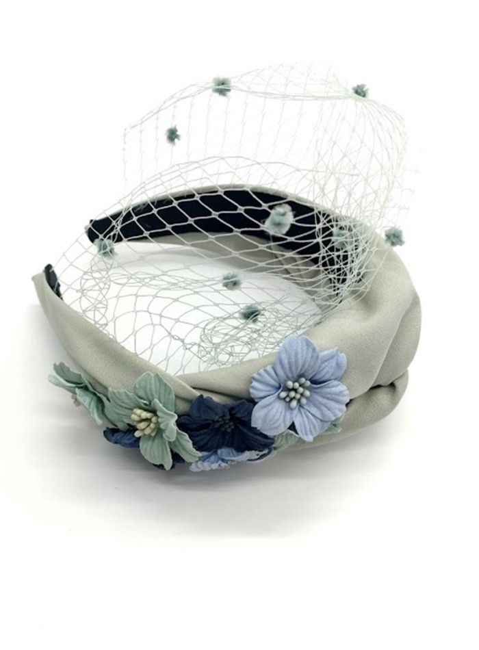 Fabric headband with jute mini-flowers with pistils