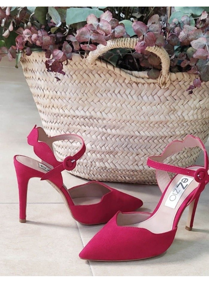Zapatos destalonados rojos con punta fina y hebilla Calzados Alba Pérez - 1 