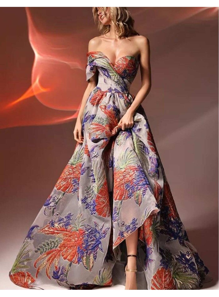 Long dress with voluminous skirt and sweetheart neckline Oksana Mukha - 2