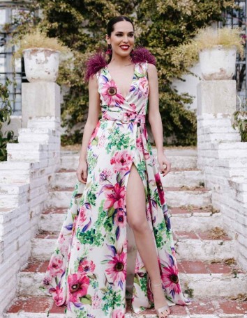 Long dress with floral print and feathers