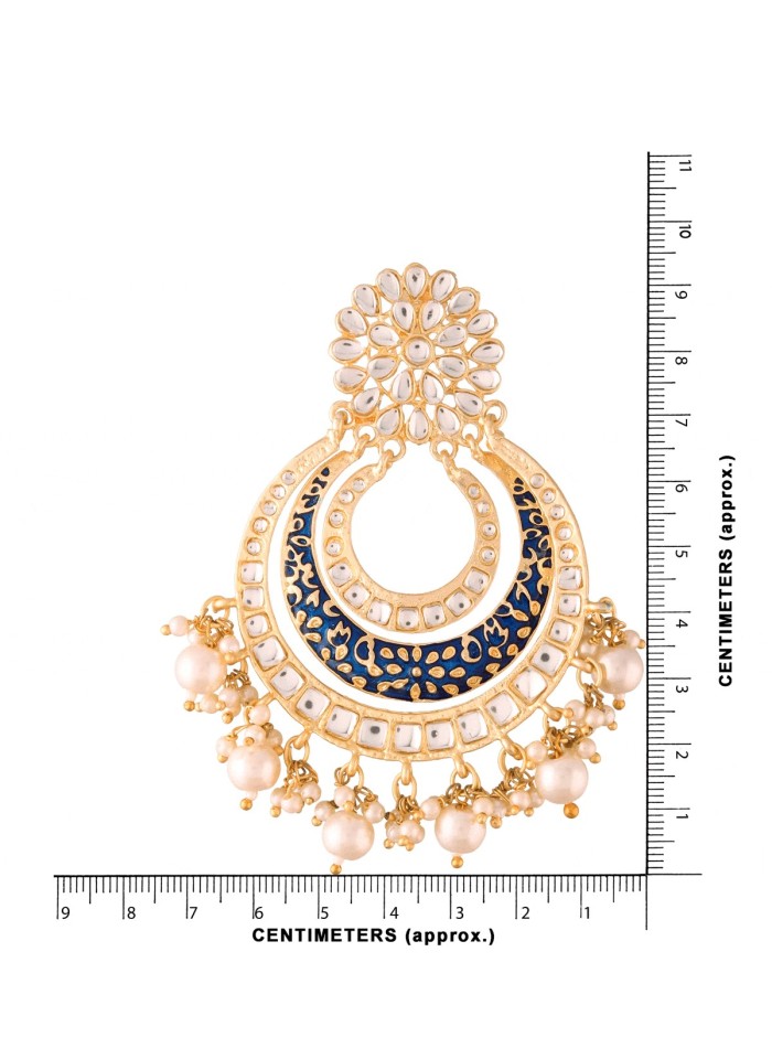 Pendientes de fiesta lacados con incrustaciones de circonitas y perlas azules 4