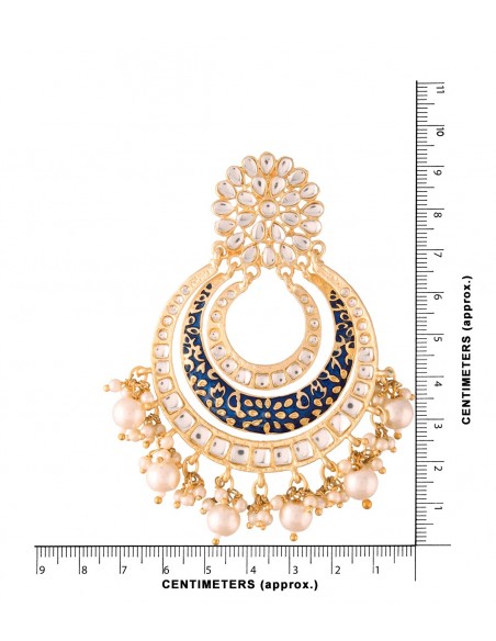 Pendientes de fiesta lacados con incrustaciones de circonitas y perlas azules 4