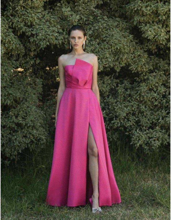 Vestido de fiesta largo con escote asimétrico 2