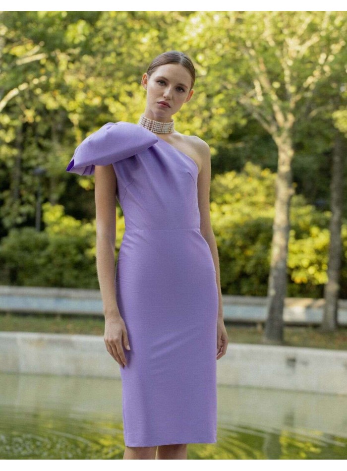 Cocktail dress with asymmetric neckline and lavender off-the-shoulder lacing