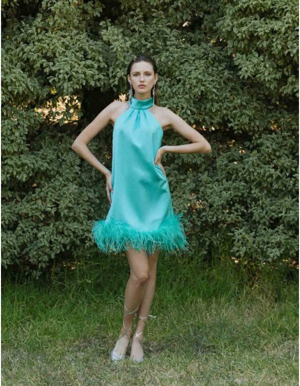 Cocktail dress with feathers and halter neckline