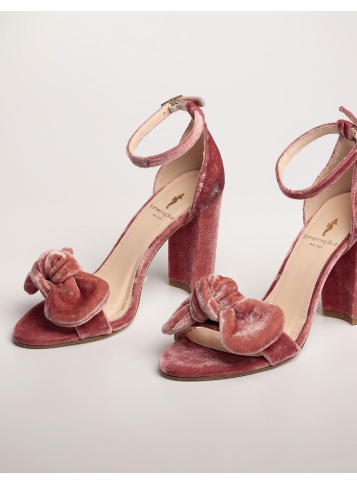 Velvet party sandal with bow INVITADISIMA