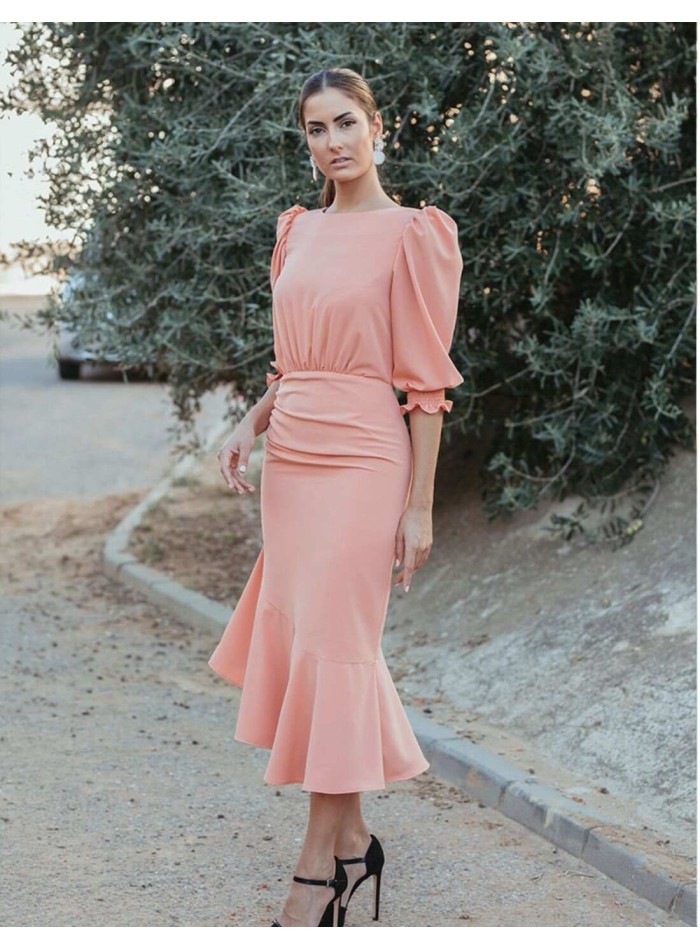 Ruffled midi dress with puffed French sleeves