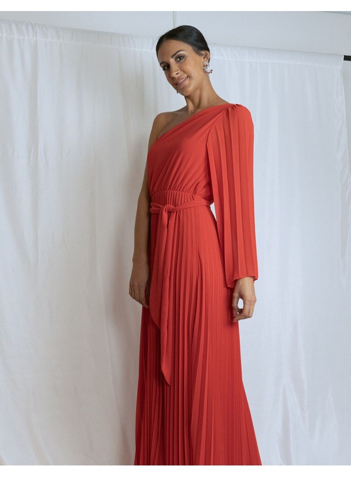 Robe longue de fête à manches asymétriques