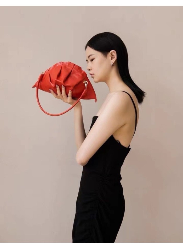 Red gyoza-shaped handbag-1