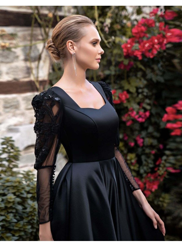 Vestido de gala largo con mangas bordadas y maxi falda satinada-3