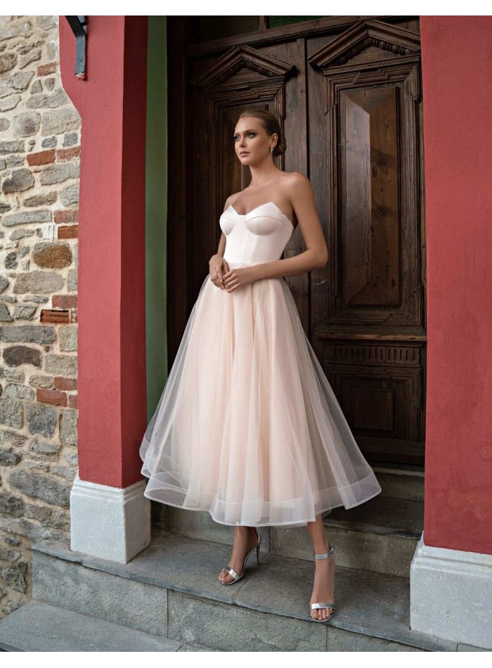 Vestido cóctel midi con corpiño corazón y falda de tul-4