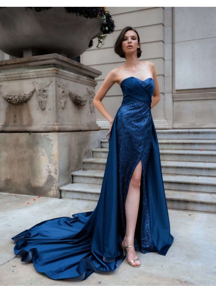 Vestido largo de fiesta con escote corazón cruzado y purpurina