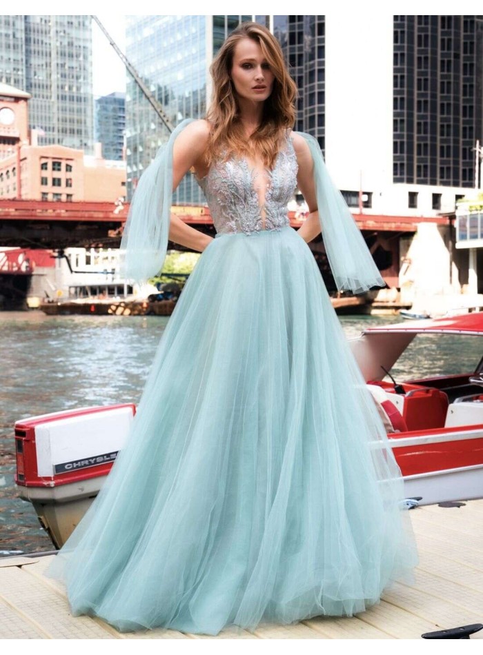 Long party dress with tulle and beading embroidery