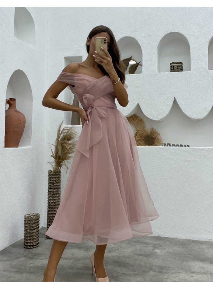 Cocktail dress with bandeau neckline in tulle pink