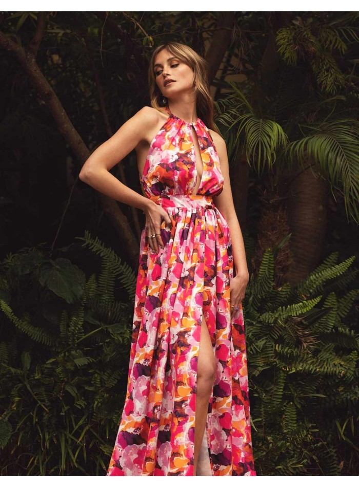Long party dress with floral print, halter neckline and crossed back
