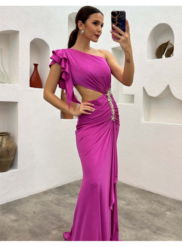 Evening dress with asymmetrical neckline and slit