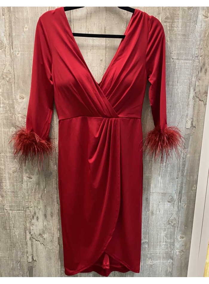 Cocktail dress with French sleeves and feathers