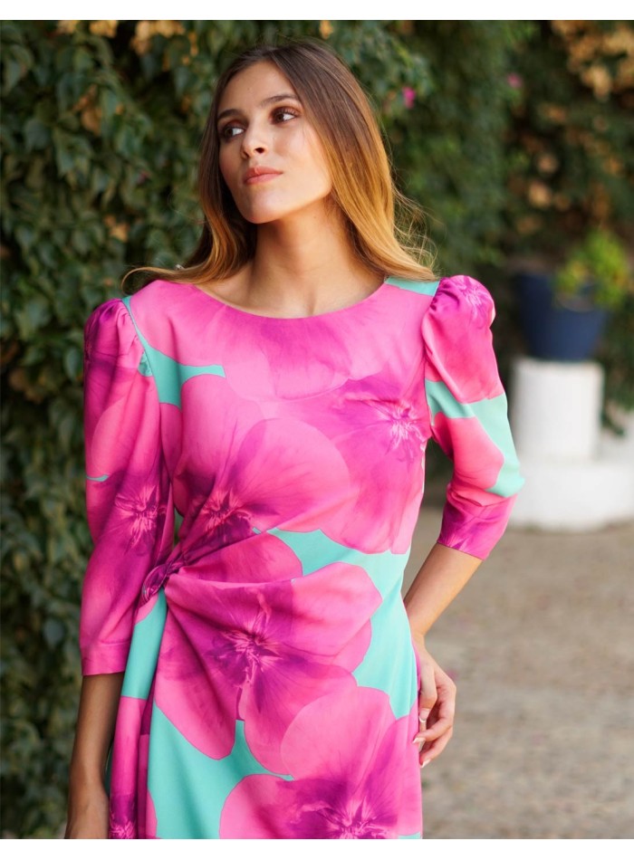 Printed cocktail dress with long sleeves