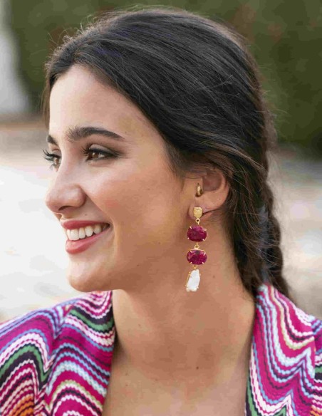 Pendientes largos de piedras naturales rubí y blancos para fiesta Pendientes largos de piedras naturales rubí y blancos para fiesta