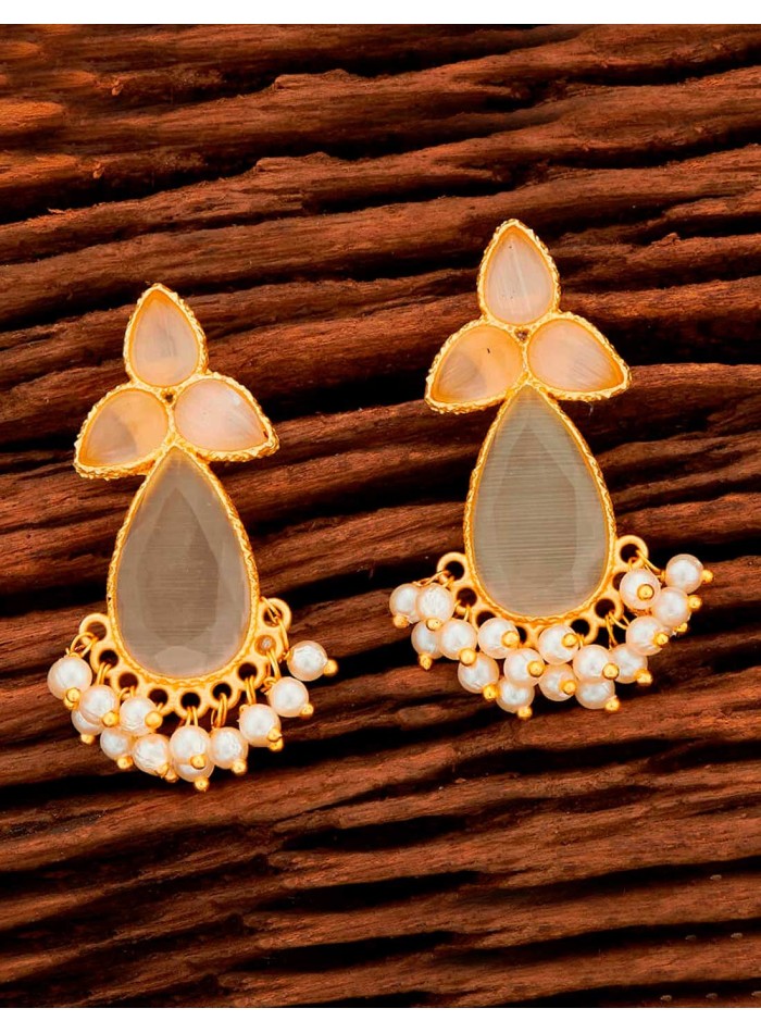 Earrings with natural stones and pearls