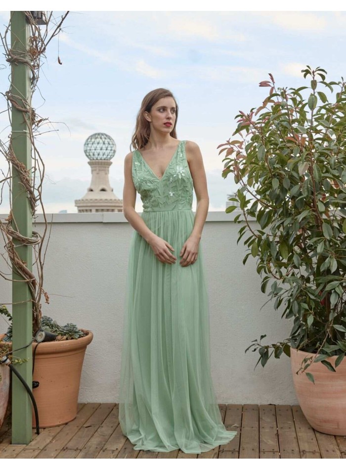 Robe longue de fête avec décolleté en V et jupe en tulle