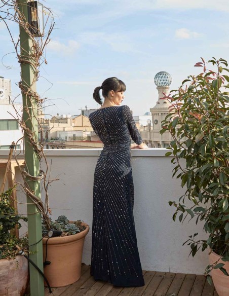 Robe de soirée longue avec nœud central et manches longues