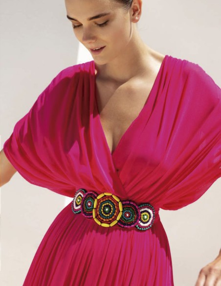 Vestido de fiesta largo manga murciélago y escote