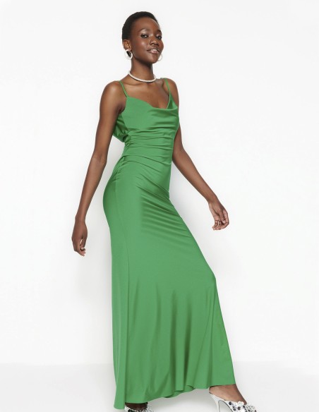 Satin evening dress with waterfall back | INVITADISIMA