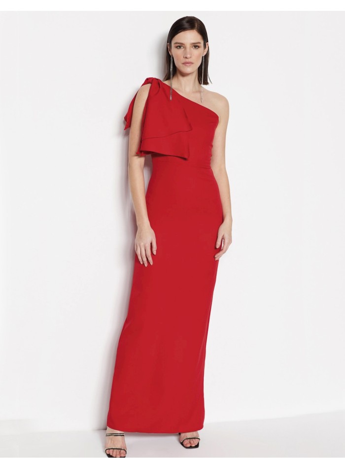 Long evening dress with shoulder lace-up for guests