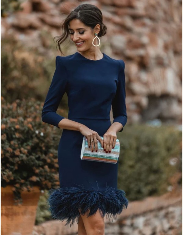 Robe de soirée en plumes - Invitada Perfecta