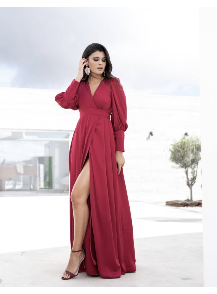 Cherry long dress with long neckline and long sleeves
