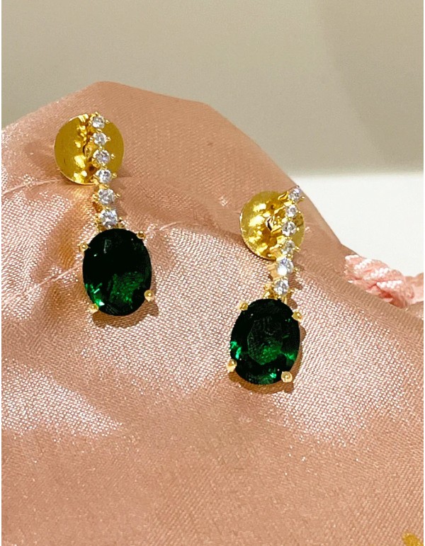 Gold party earrings with semiprecious stones