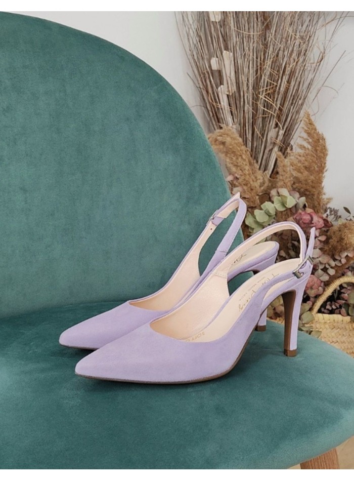 Suede heeled pumps with medium heels