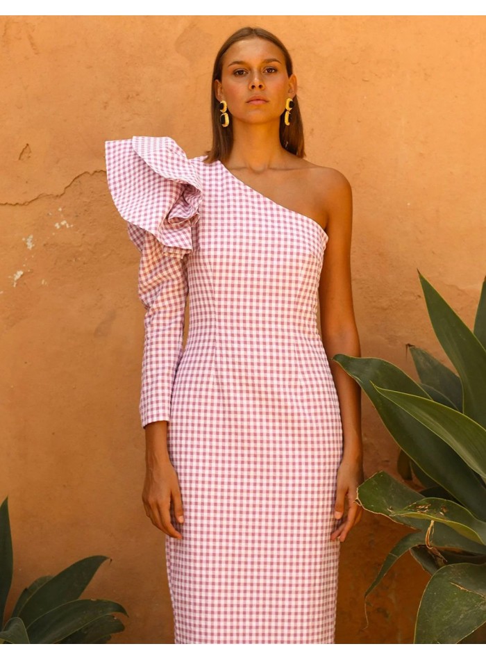 Vestido midi de fiesta asimétrico con detalle volante y estampado vichy en color rosa y blanco